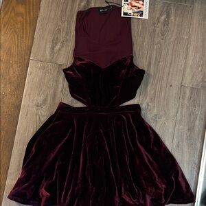 MINKPINK Wine Velvet and Mesh cutout  Dress. Size S. NWT